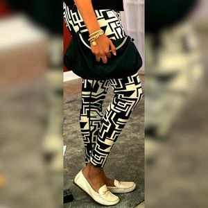 Get Two Black Poppy - Cross Body Bag(s)